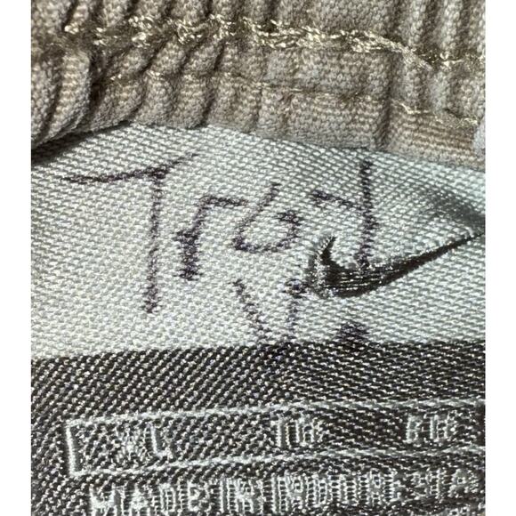 Nike Cargo Shorts Men’s XL Light Khaki Tan Woven Club Elastic Waist 8" Inseam - Picture 2 of 4